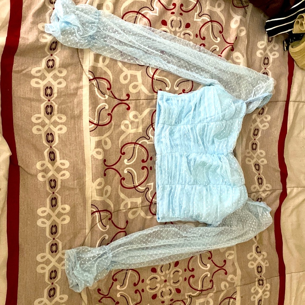 Cute blue top. Hardly worn